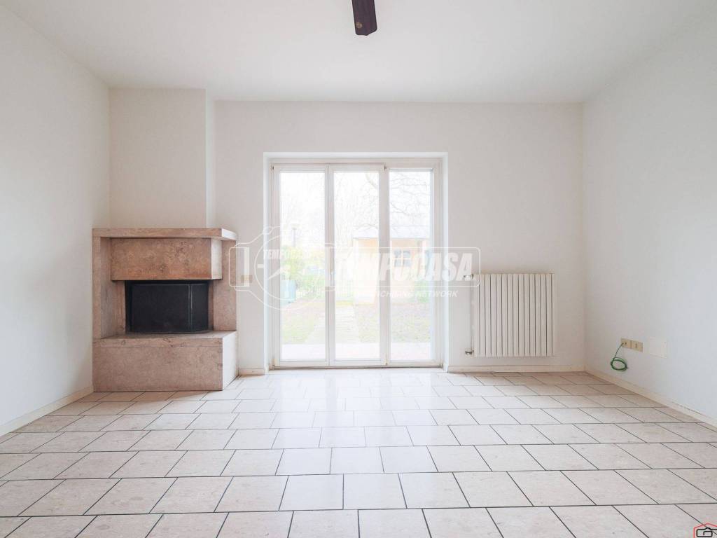 casa indipendente in vendita a Ravenna in zona Punta Marina Terme