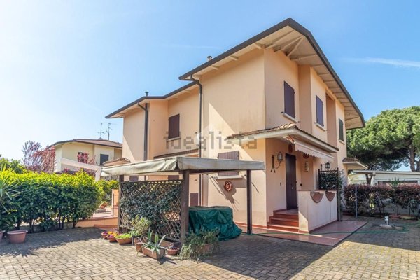 quadrivano in vendita a Ravenna in zona Lido di Classe