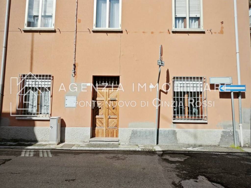 casa indipendente in vendita a Ravenna in zona Centro Storico