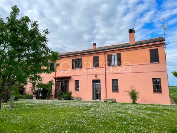 casa indipendente in vendita a Ravenna in zona Piangipane