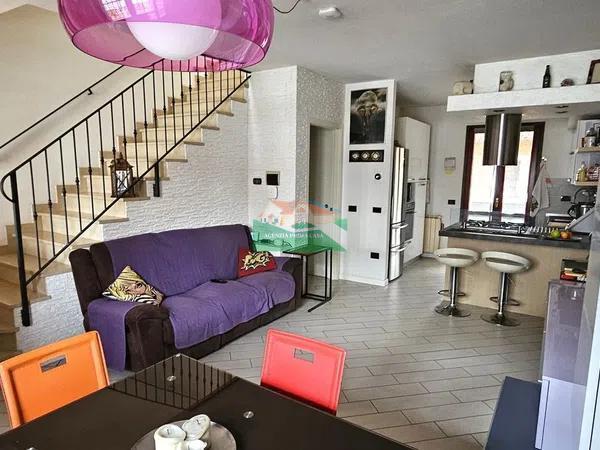 casa indipendente in vendita a Ravenna in zona Borgo Montone