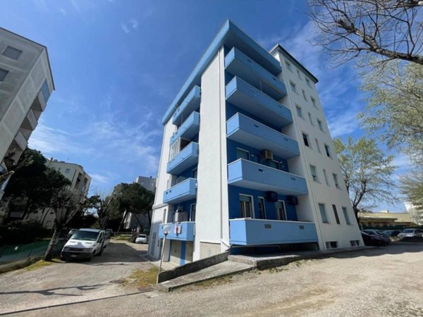 appartamento in vendita a Ravenna in zona Lido Adriano