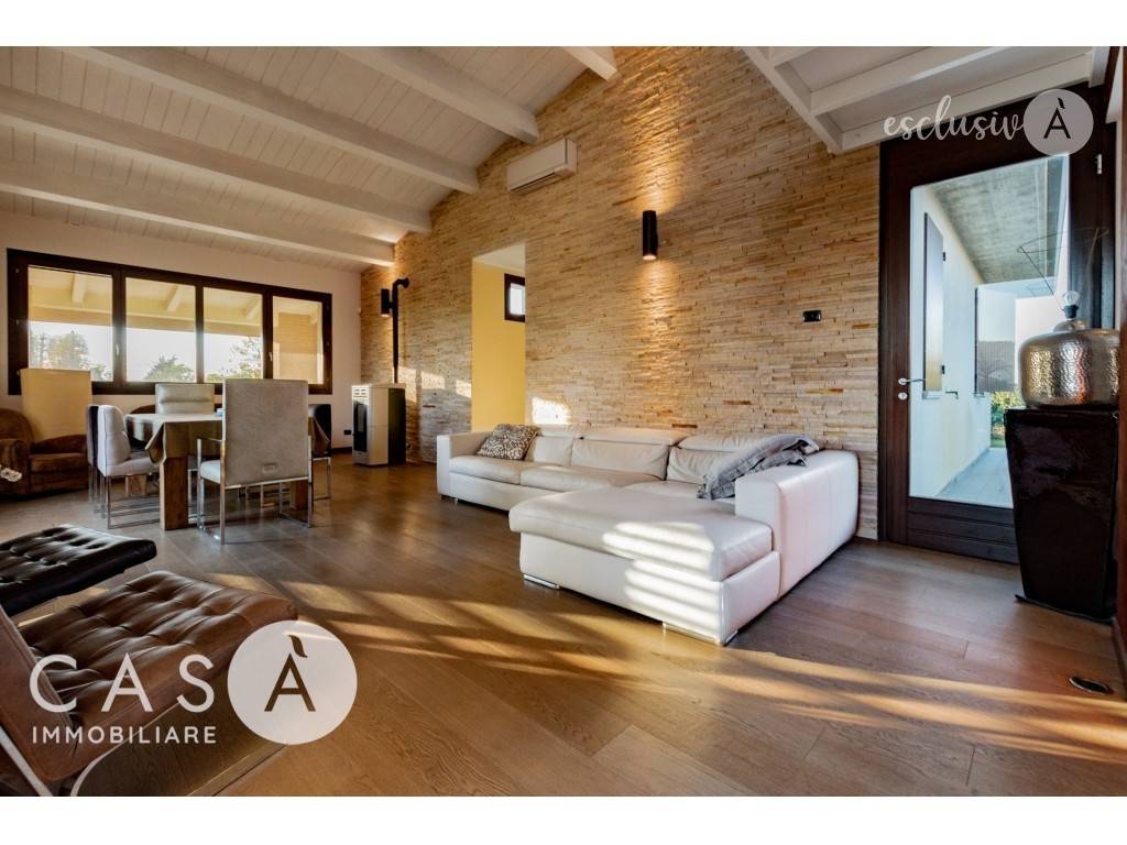 casa indipendente in vendita a Ravenna in zona Centro Storico