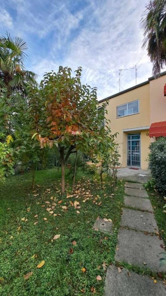 casa indipendente in vendita a Ravenna in zona Piangipane