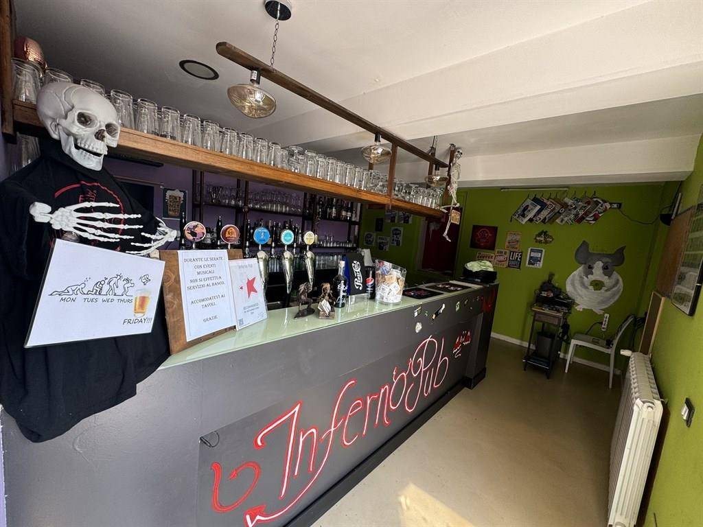 negozio in vendita a Ravenna in zona Camerlona