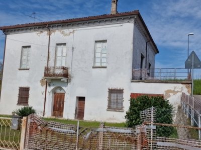 casa indipendente in vendita a Ravenna in zona Mezzano