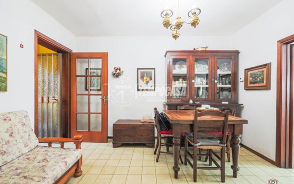 casa indipendente in vendita a Ravenna in zona Centro Storico