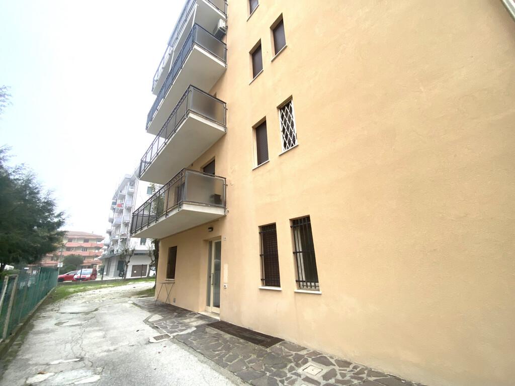 appartamento in vendita a Ravenna in zona Lido di Classe