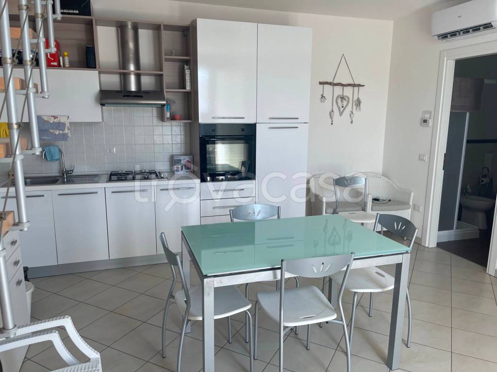 appartamento in vendita a Ravenna in zona Lido di Dante