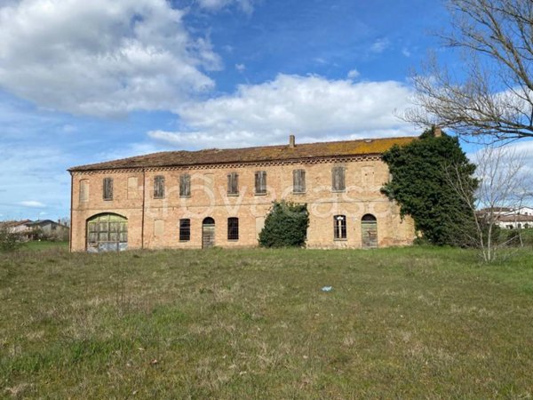 terreno agricolo in vendita a Ravenna in zona Fosso Ghiaia