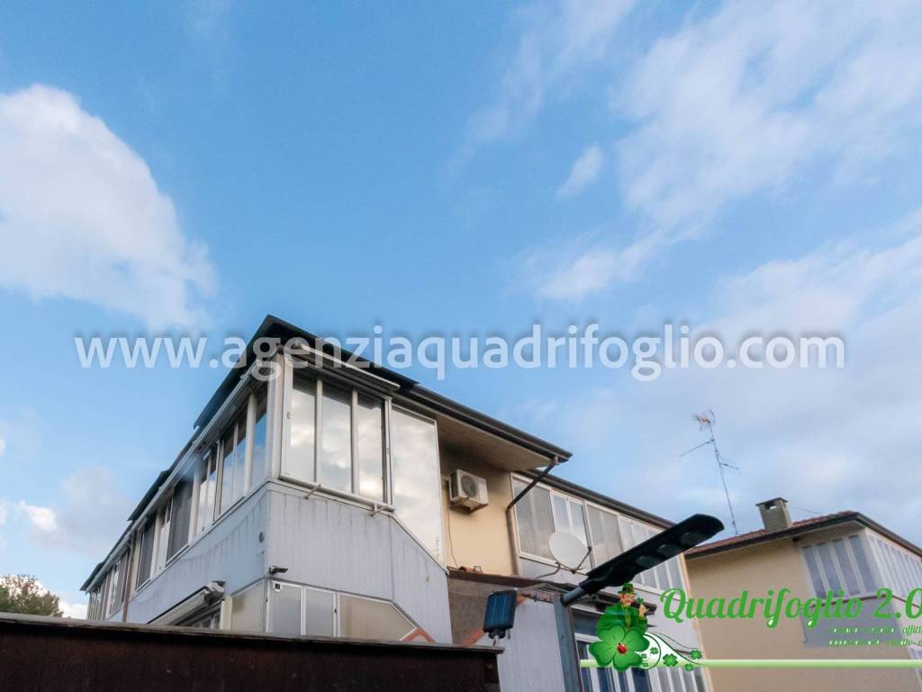 casa indipendente in vendita a Ravenna in zona Lido Adriano