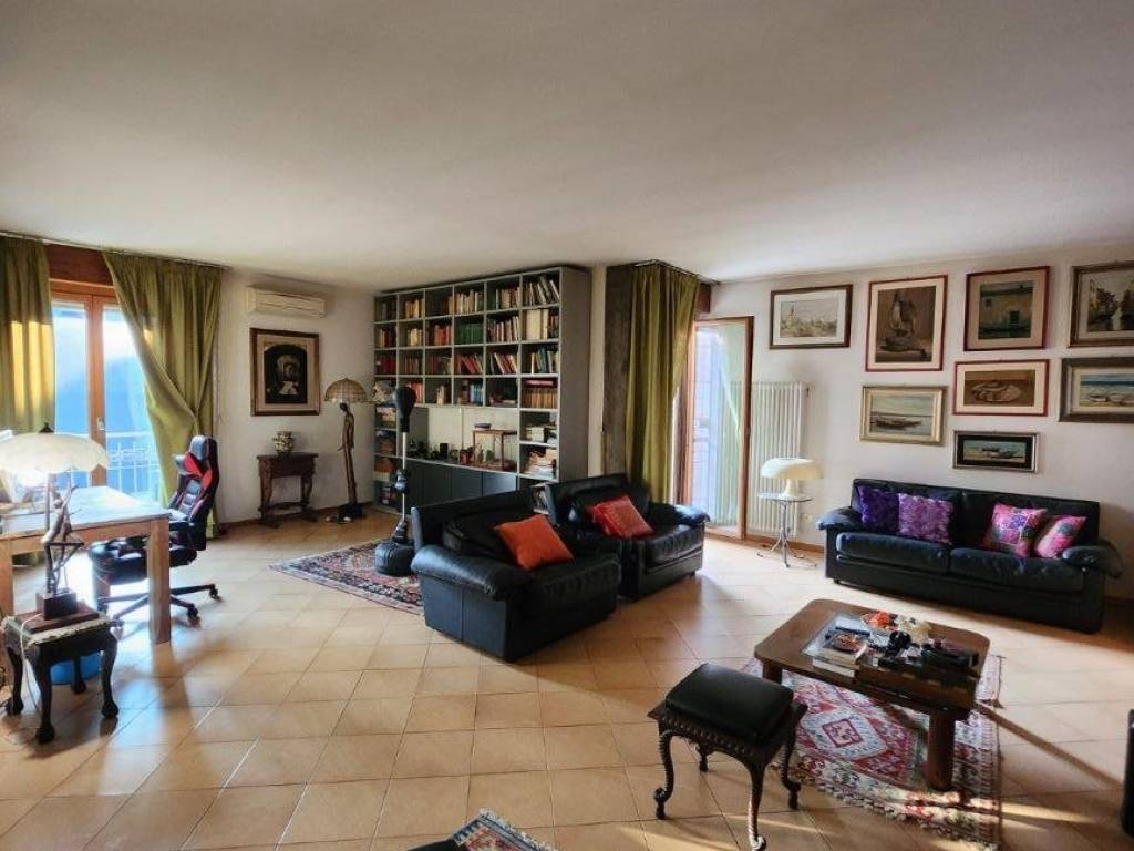 casa indipendente in vendita a Ravenna in zona Centro Storico