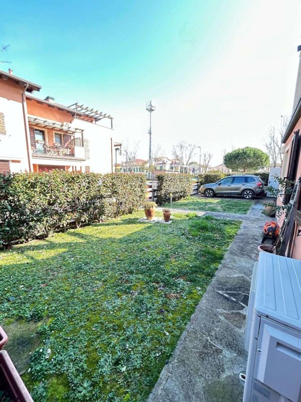 appartamento in vendita a Ravenna in zona Casal Borsetti