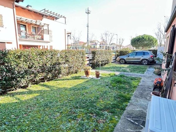 appartamento in vendita a Ravenna in zona Casal Borsetti