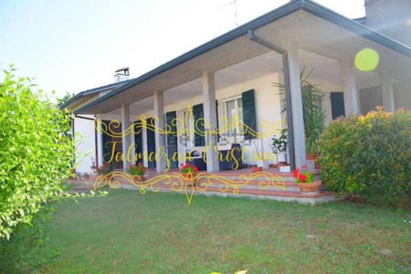 casa indipendente in vendita a Ravenna in zona Borgo Montone