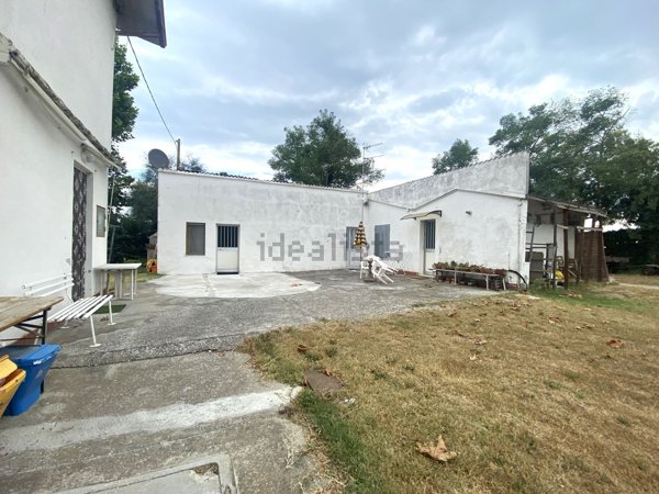 casa indipendente in vendita a Ravenna in zona Savio di Ravenna
