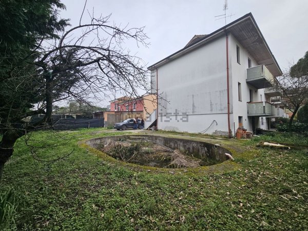 casa indipendente in vendita a Ravenna