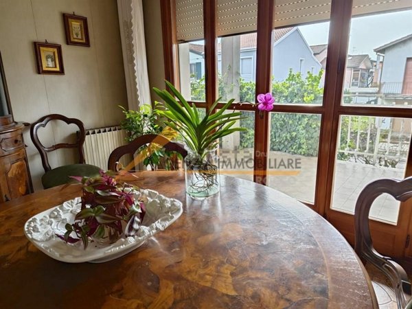 casa indipendente in vendita a Ravenna