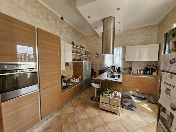 casa indipendente in vendita a Ravenna in zona San Pietro in Vincoli