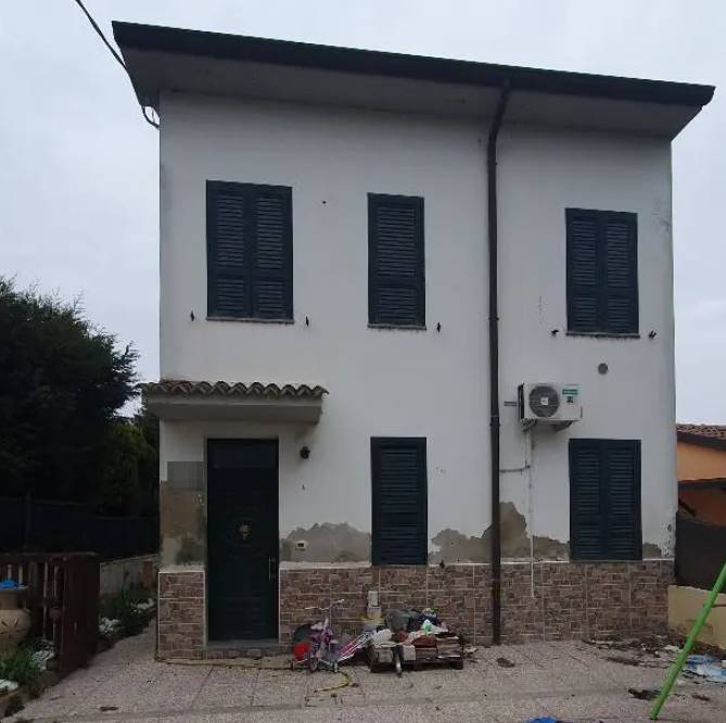casa indipendente in vendita a Ravenna in zona Sant'Alberto