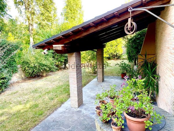 casa indipendente in vendita a Ravenna