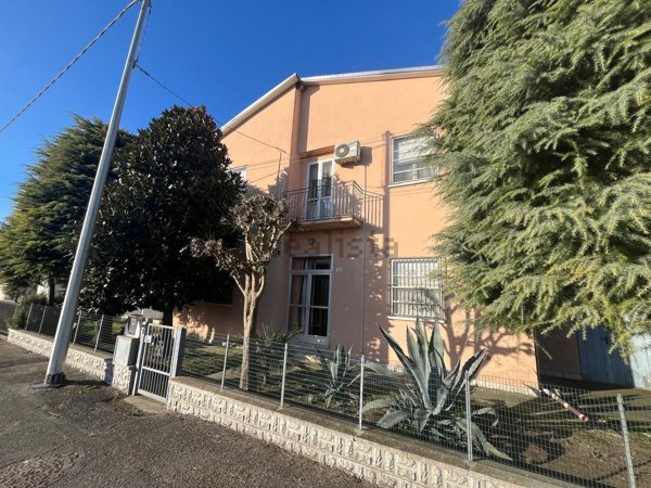 casa indipendente in vendita a Ravenna in zona Savarna / Conventello