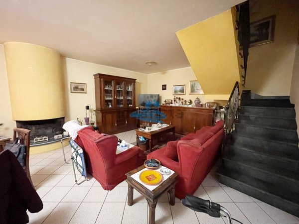 casa indipendente in vendita a Ravenna
