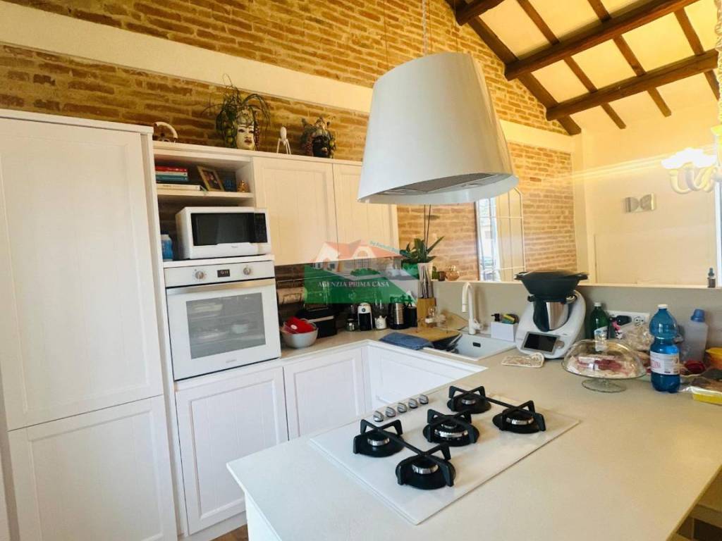 casa indipendente in vendita a Ravenna in zona Classe