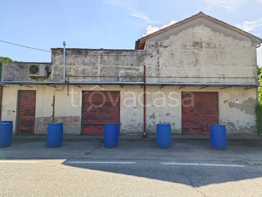 negozio in vendita a Ravenna in zona Santerno