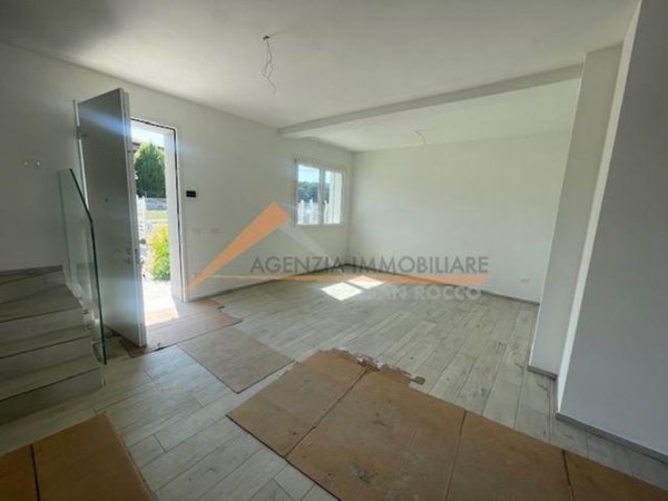 casa indipendente in vendita a Ravenna