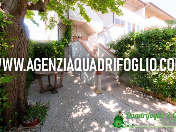 casa indipendente in vendita a Ravenna in zona Lido Adriano