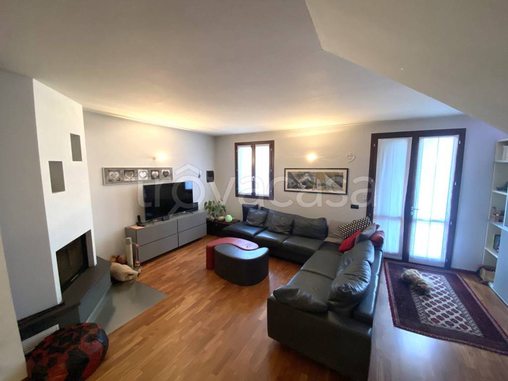 casa indipendente in vendita a Ravenna in zona Lido di Savio