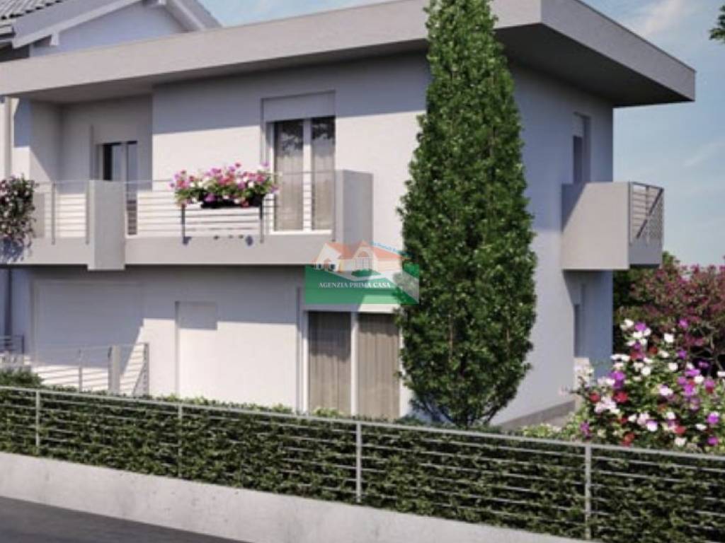 casa indipendente in vendita a Ravenna