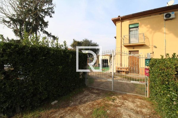 appartamento in vendita a Ravenna in zona Savarna / Conventello