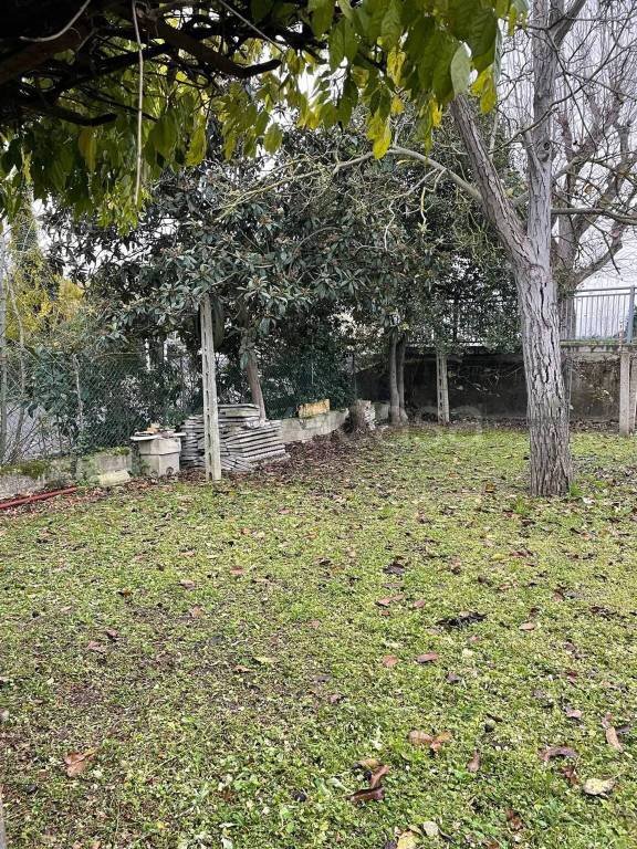 casa indipendente in vendita a Ravenna in zona Lido di Savio