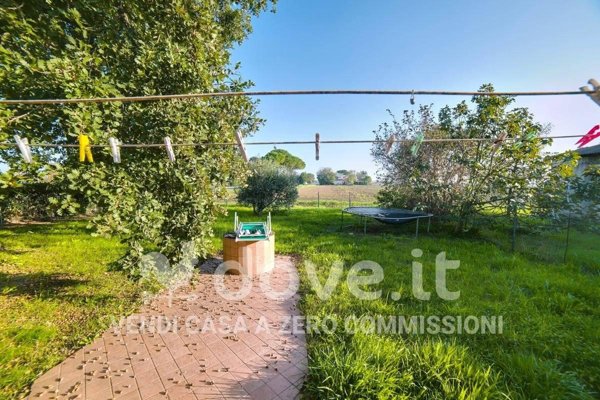 casa indipendente in vendita a Ravenna in zona Castiglione di Ravenna