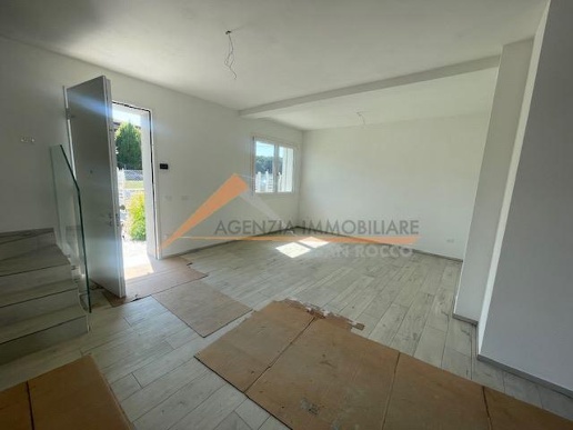 casa indipendente in vendita a Ravenna in zona Centro Storico