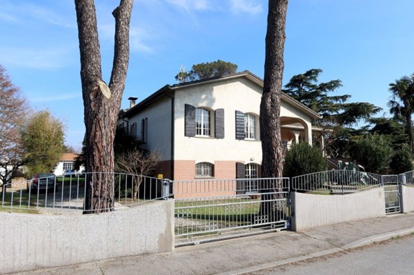 casa indipendente in vendita a Ravenna in zona Santo Stefano