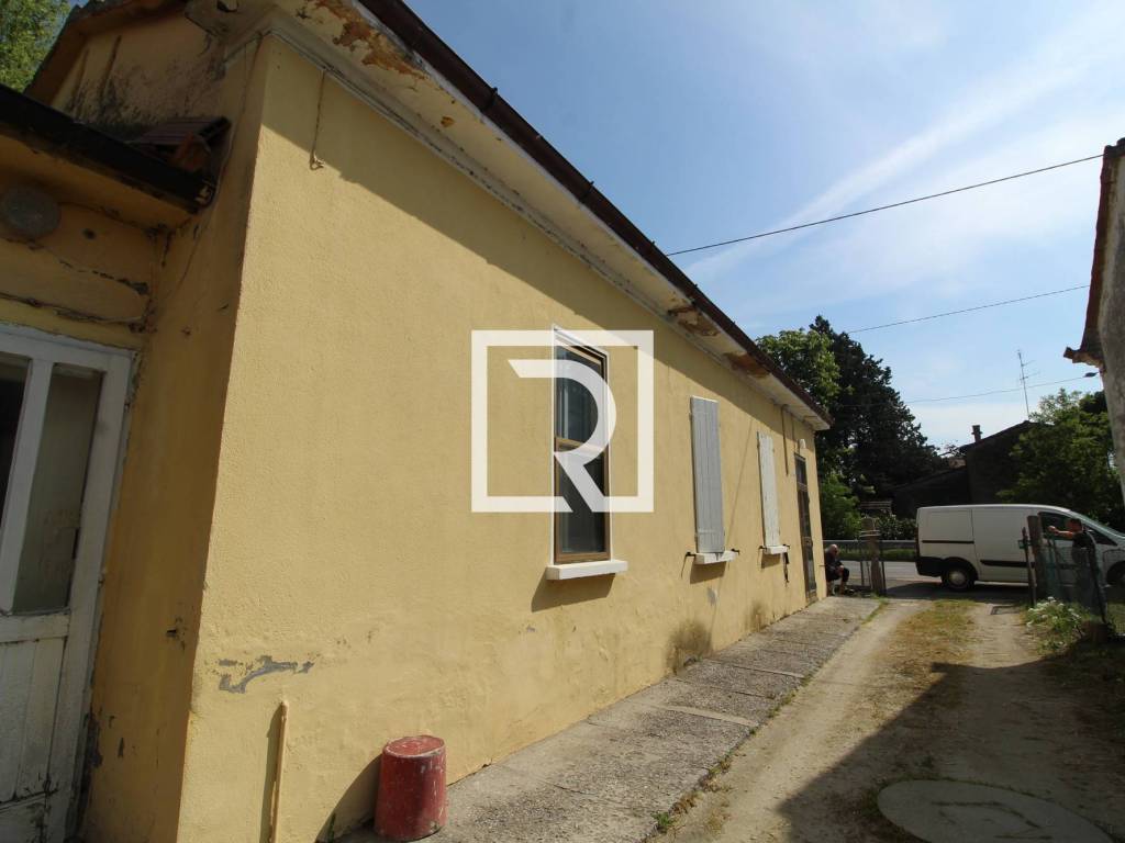 casa indipendente in vendita a Ravenna in zona San Pietro in Vincoli