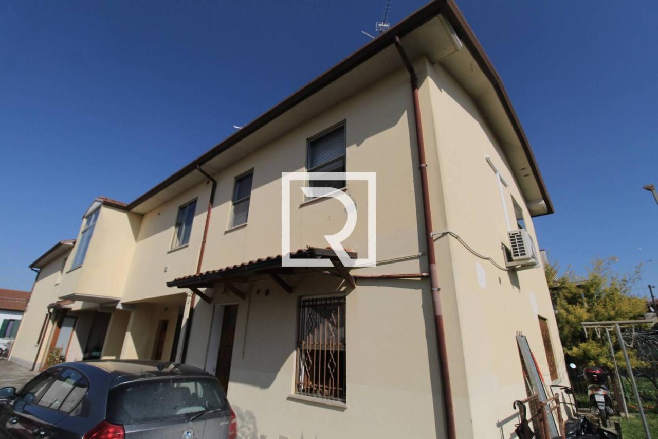 casa indipendente in vendita a Ravenna in zona Ponte Nuovo
