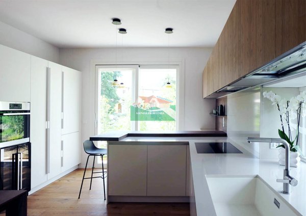 casa indipendente in vendita a Ravenna in zona Classe
