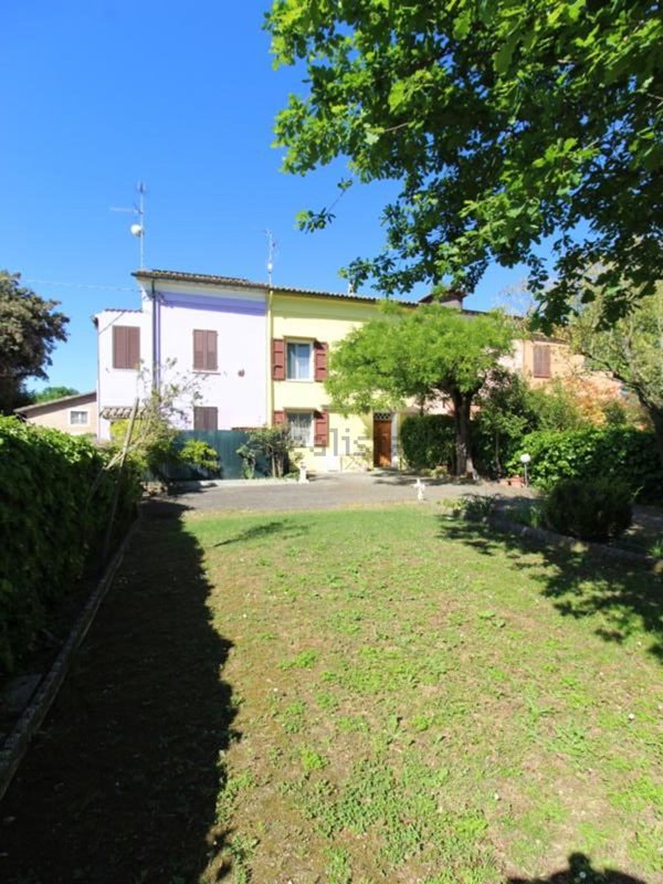casa indipendente in vendita a Ravenna in zona San Pietro in Vincoli