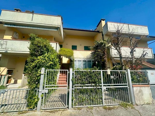 appartamento in vendita a Ravenna in zona Punta Marina Terme