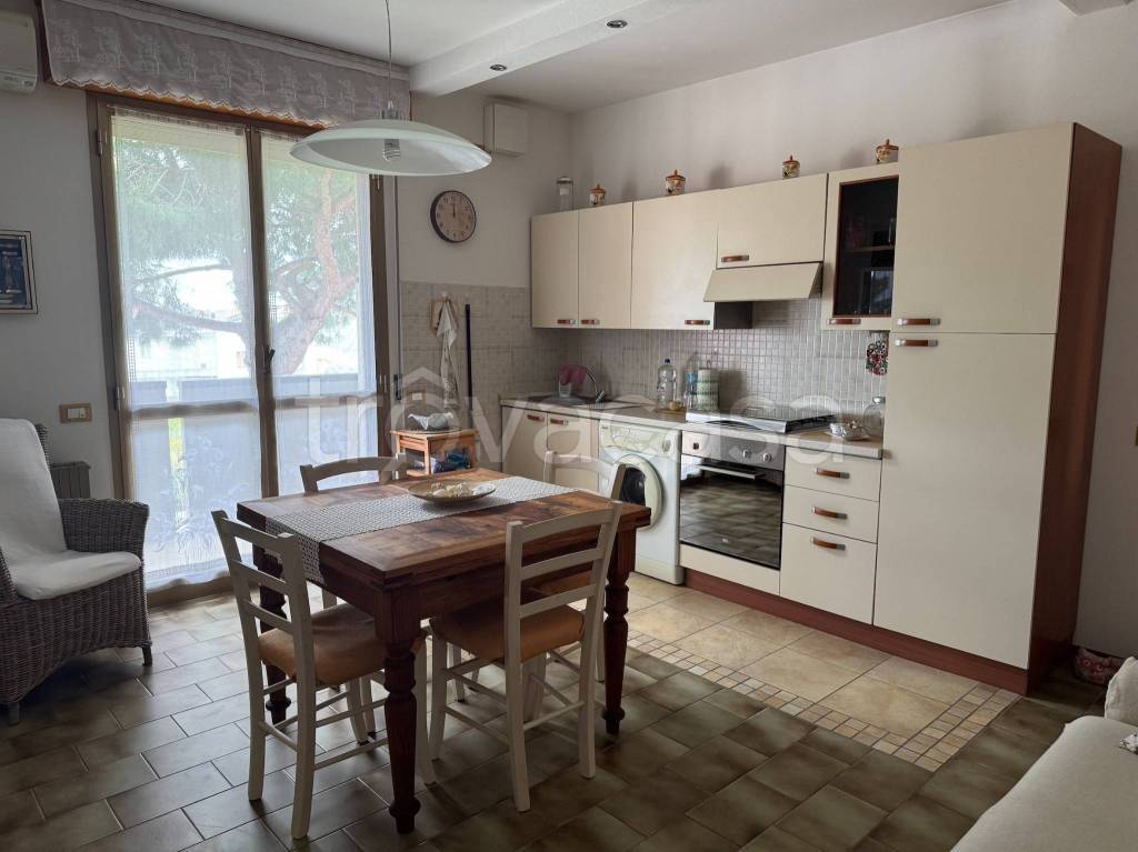 appartamento in vendita a Ravenna in zona Casal Borsetti
