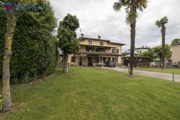 casa indipendente in vendita a Ravenna in zona Madonna dell'Albero