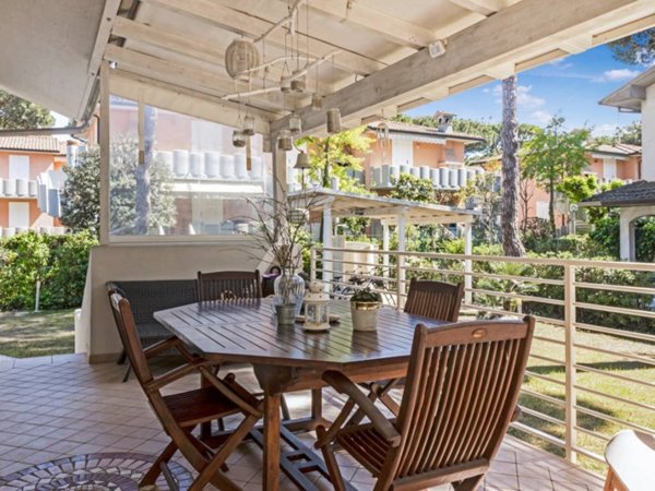 casa indipendente in vendita a Ravenna in zona Marina Romea