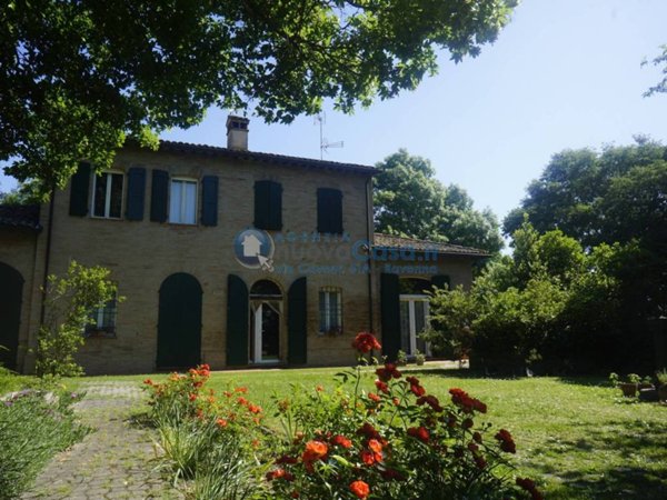 casa indipendente in vendita a Ravenna in zona San Pietro in Vincoli