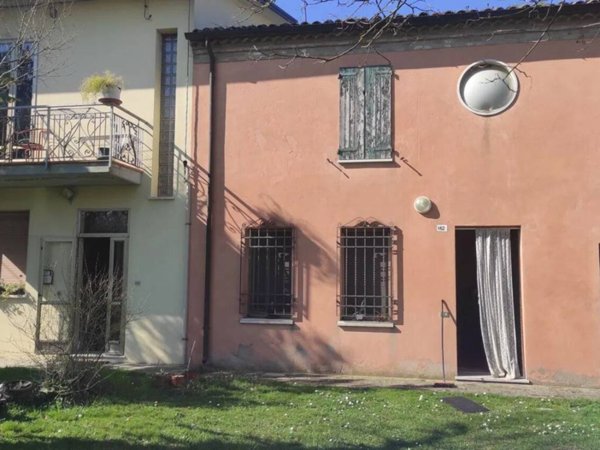 casa indipendente in vendita a Ravenna in zona Sant'Alberto