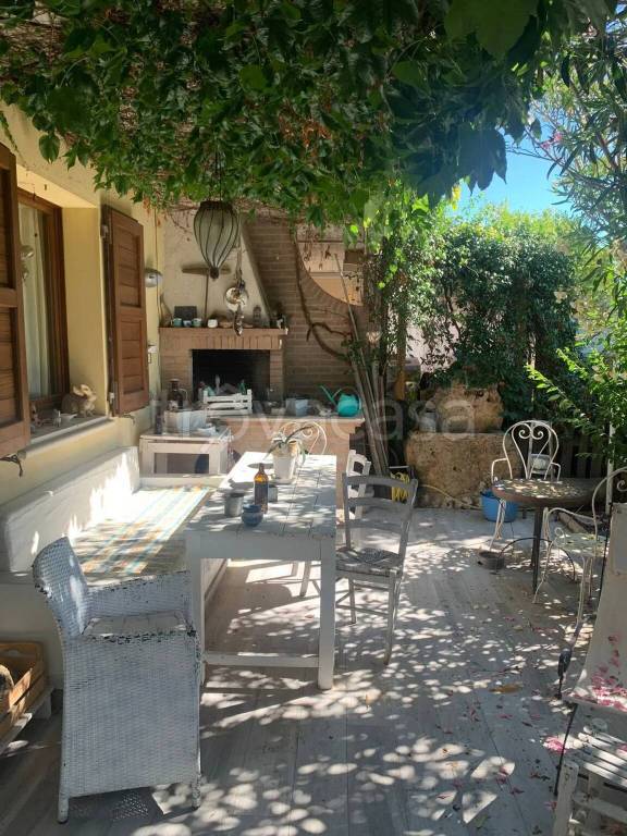 casa indipendente in vendita a Ravenna in zona Mezzano