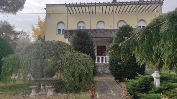 casa indipendente in vendita a Ravenna in zona Mezzano